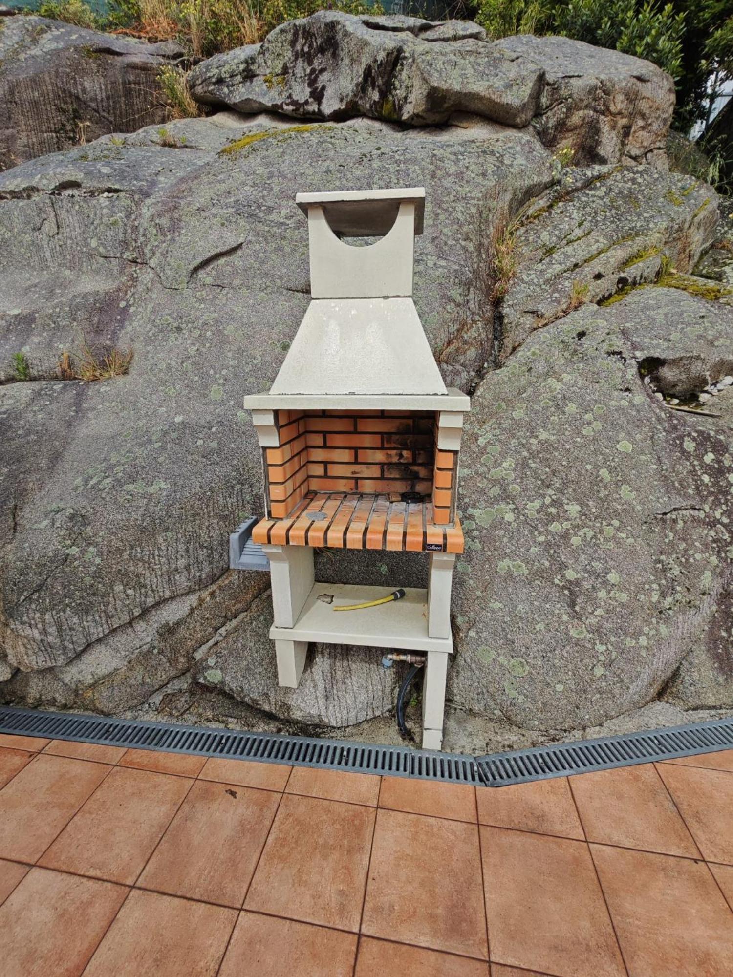 Vivienda Dos Domingos En A Costa Da Morte Laxe